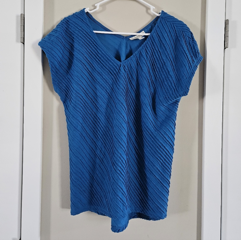 Dana Buchman Textured Teal Blue Stripe V Neck Short Sleeve Shirt Medium Office